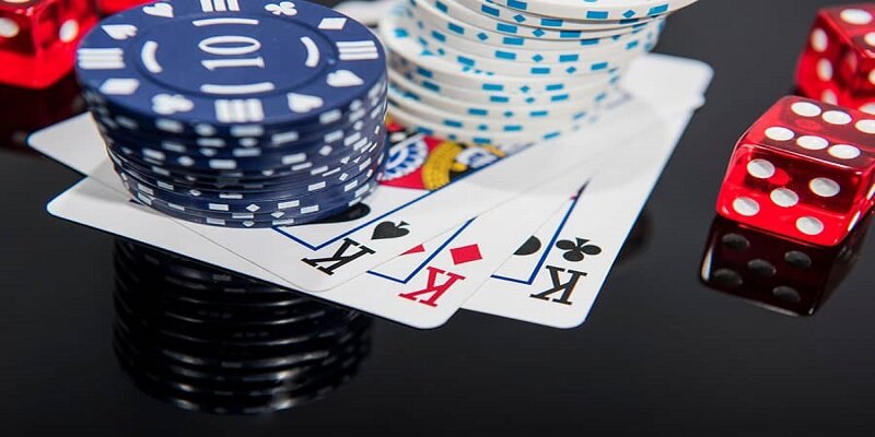 Luật chơi poker chung cho tất cả các biến thể hiện có trên thị trường